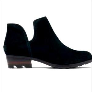 Sorel Women Lolla™ II Cut Out Bootie
Style #: 1920831
Color: Black
Size: 7.5